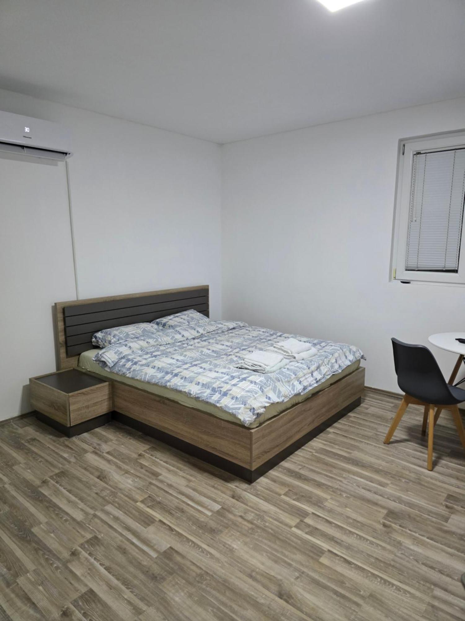 Apartman Tolosi Podgorica Extérieur photo
